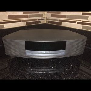 Bose (CD Player/Radio)